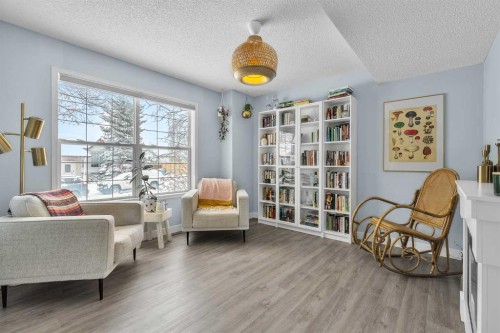 159 Hidden Way Nw, Calgary, AB - Indoor Photo Showing Living Room