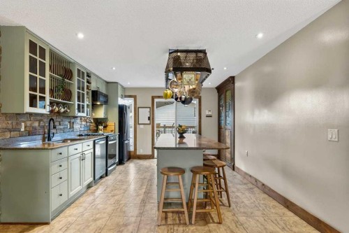 216 Castleridge Drive Ne, Calgary, AB 