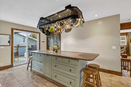216 Castleridge Drive Ne, Calgary, AB 