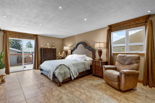 216 Castleridge Drive Ne, Calgary, AB 