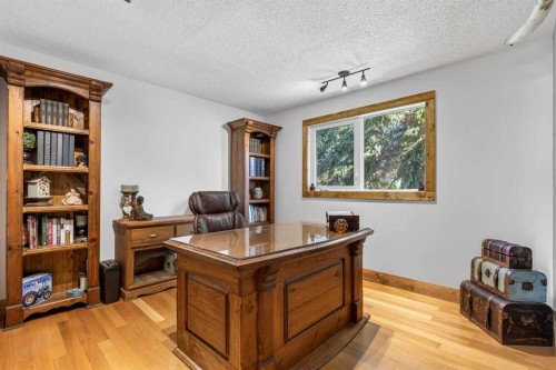 216 Castleridge Drive Ne, Calgary, AB 