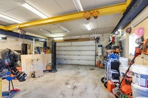 216 Castleridge Drive Ne, Calgary, AB 