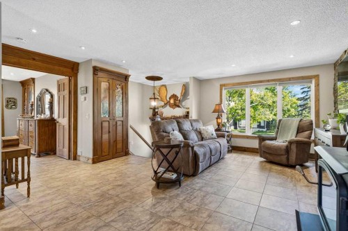 216 Castleridge Drive Ne, Calgary, AB 
