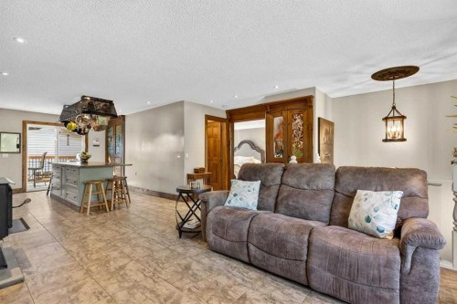 216 Castleridge Drive Ne, Calgary, AB 
