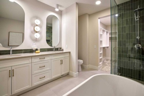  - Indoor Photo Showing Bathroom