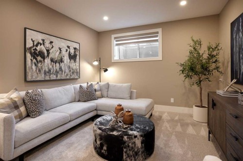  - Indoor Photo Showing Living Room