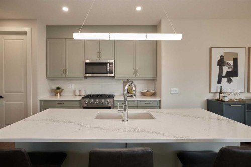  - Indoor Photo Showing Kitchen With Upgraded Kitchen