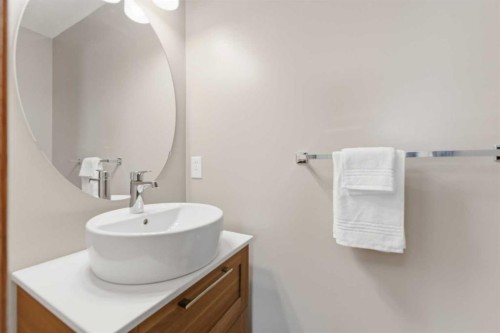 20 Everridge Road Sw, Calgary, AB 