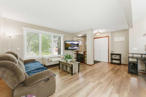 20 Everridge Road Sw, Calgary, AB 