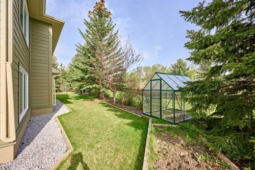 252 Edgebank Circle Nw, Calgary, AB - Outdoor