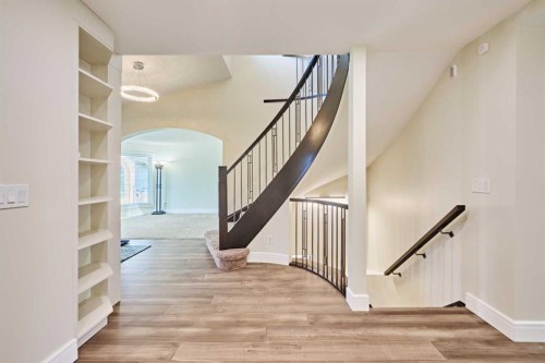 252 Edgebank Circle Nw, Calgary, AB - Indoor Photo Showing Other Room