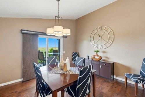 164 Hillcrest Boulevard, Strathmore, AB - Indoor Photo Showing Dining Room