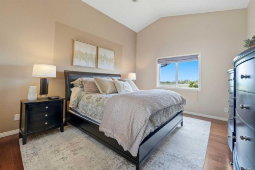164 Hillcrest Boulevard, Strathmore, AB - Indoor Photo Showing Bedroom