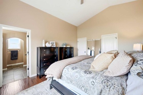 164 Hillcrest Boulevard, Strathmore, AB - Indoor Photo Showing Bedroom