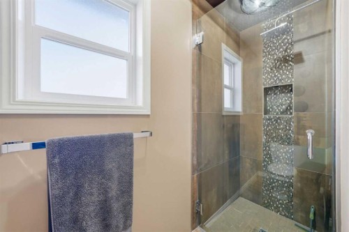 164 Hillcrest Boulevard, Strathmore, AB - Indoor Photo Showing Bathroom