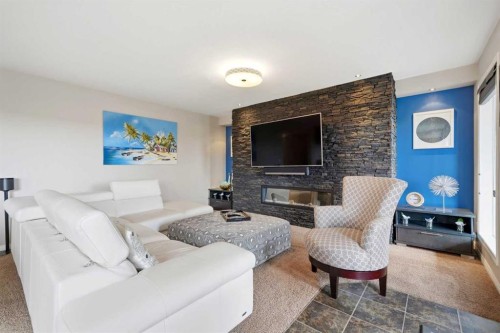 164 Hillcrest Boulevard, Strathmore, AB - Indoor Photo Showing Living Room With Fireplace
