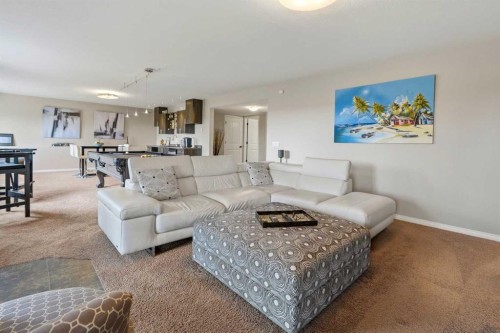 164 Hillcrest Boulevard, Strathmore, AB - Indoor Photo Showing Living Room