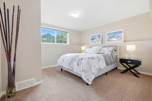 164 Hillcrest Boulevard, Strathmore, AB - Indoor Photo Showing Bedroom