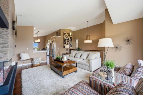 164 Hillcrest Boulevard, Strathmore, AB - Indoor Photo Showing Living Room