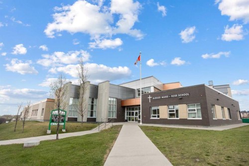 8 Sherwood Row Nw, Calgary, AB - Outdoor