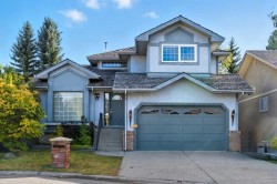 135 Canterbury Court SW Calgary, AB T2W 6C1