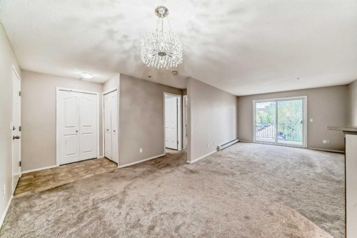 1220-10 Prestwick Bay Se, Calgary, AB - Indoor Photo Showing Other Room