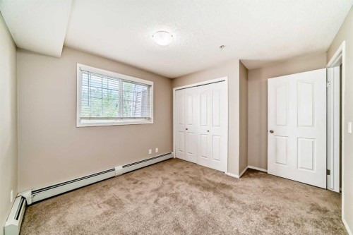 1220-10 Prestwick Bay Se, Calgary, AB - Indoor Photo Showing Other Room