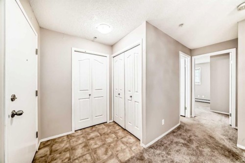 1220-10 Prestwick Bay Se, Calgary, AB - Indoor Photo Showing Other Room