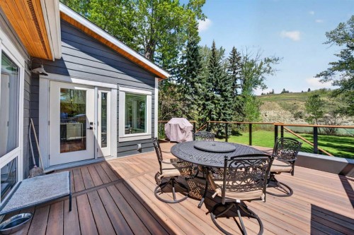 7136 Bow Crescent Nw, Calgary, AB - Outdoor With Deck Patio Veranda With Exterior