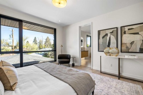 3B Willow Crescent Sw, Calgary, AB - Indoor Photo Showing Bedroom
