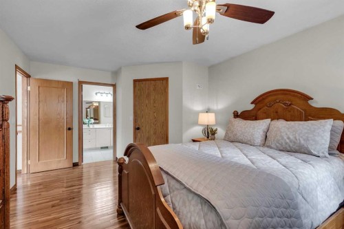 8 Mt Cascade Close Se, Calgary, AB - Indoor Photo Showing Bedroom
