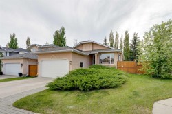 8 Mt Cascade Close SE Calgary, AB T2Z 2K3