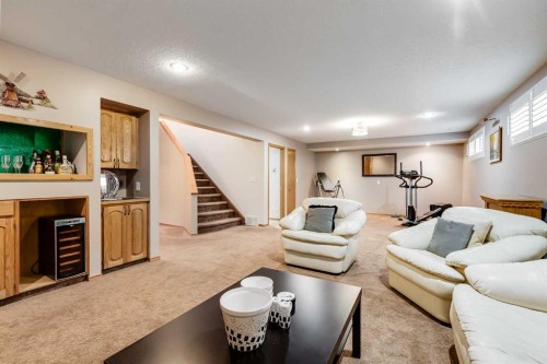 8 Mt Cascade Close Se, Calgary, AB - Indoor