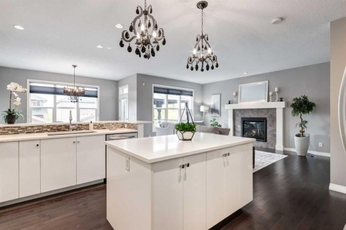 33 Evansglen Drive Nw, Calgary, AB - Indoor With Fireplace