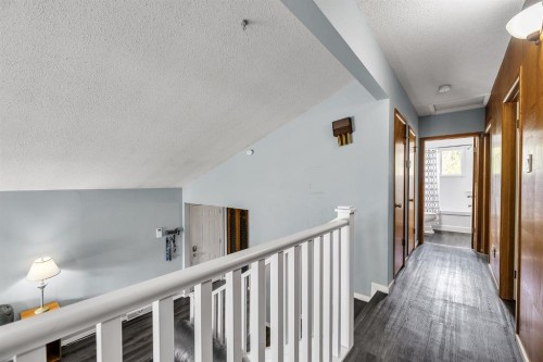 3156 Blakiston Drive Nw, Calgary, AB - Indoor Photo Showing Other Room