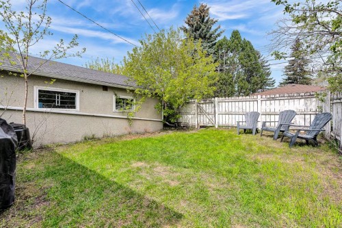 3156 Blakiston Drive Nw, Calgary, AB - Outdoor