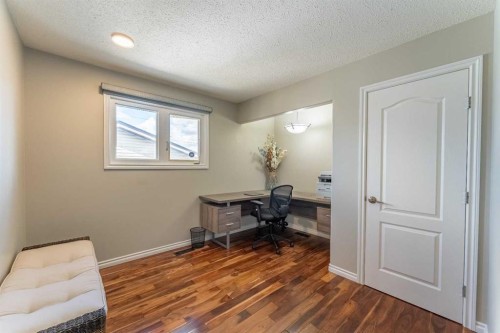 248 Templevale Road Ne, Calgary, AB - Indoor Photo Showing Other Room
