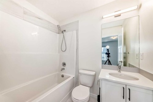 336 South Point Square Sw, Airdrie, AB - Indoor Photo Showing Bathroom