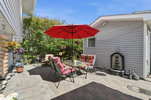 672 Macewan Drive Nw, Calgary, AB - Outdoor With Deck Patio Veranda With Exterior