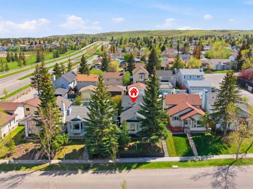 672 Macewan Drive Nw, Calgary, AB - Outdoor