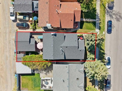 672 Macewan Drive Nw, Calgary, AB - Outdoor