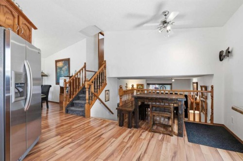 672 Macewan Drive Nw, Calgary, AB - Indoor