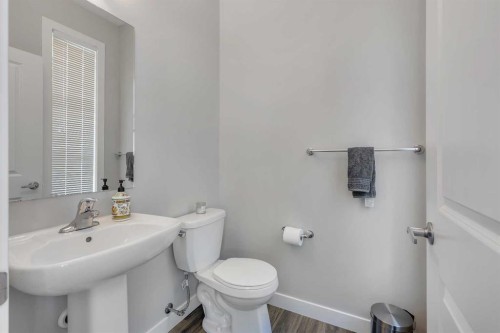 154 Seton Passage Se, Calgary, AB - Indoor Photo Showing Bathroom