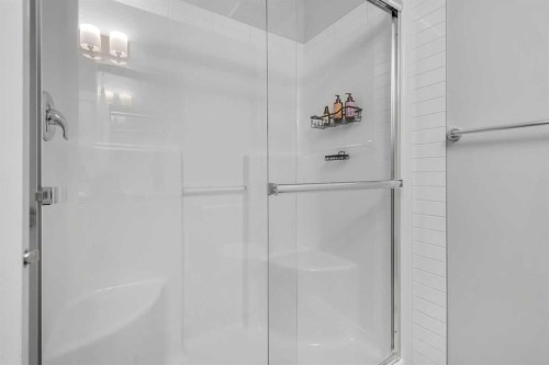 154 Seton Passage Se, Calgary, AB - Indoor Photo Showing Bathroom