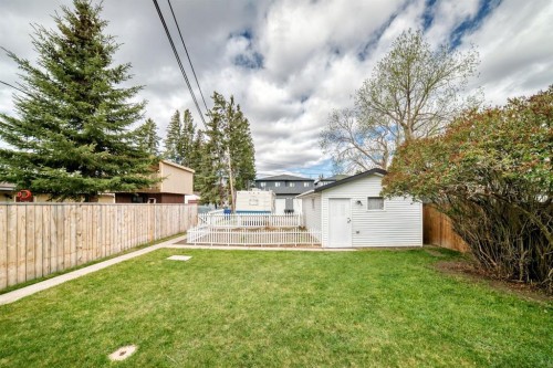 3919 Centre B Street Nw, Calgary, AB - Outdoor