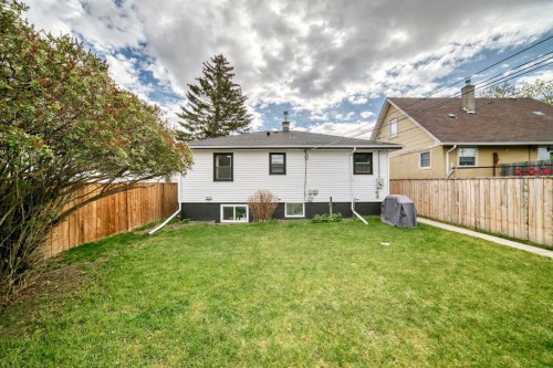 3919 Centre B Street Nw, Calgary, AB - Outdoor
