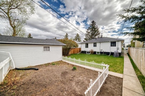 3919 Centre B Street Nw, Calgary, AB - Outdoor