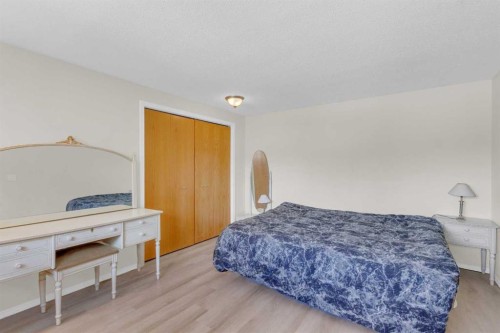 403 Cannington Close Sw, Calgary, AB - Indoor Photo Showing Bedroom