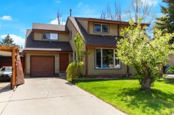 403 Cannington Close SW Calgary, AB T2W 3E9