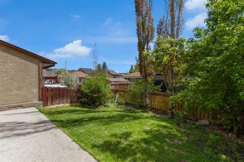 403 Cannington Close Sw, Calgary, AB - Outdoor